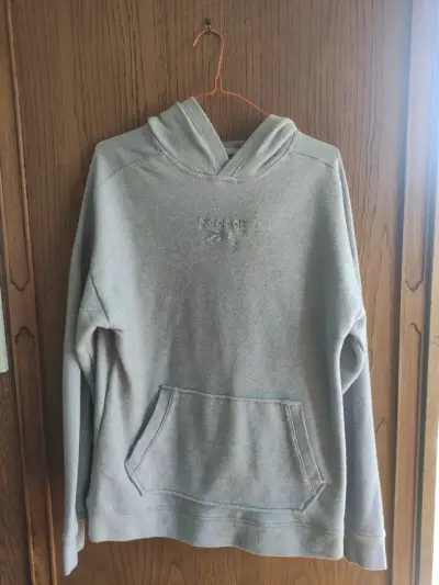Polerón Reebok Gris Training Essentials - miniatura 1