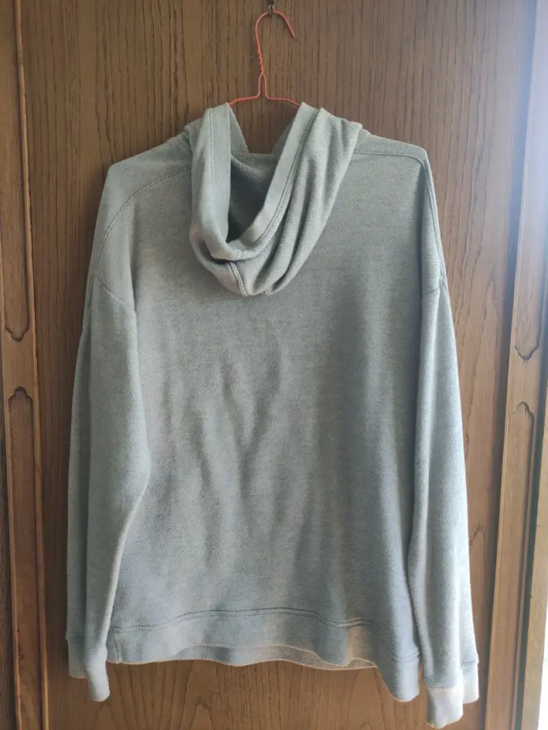 Polerón Reebok Gris Training Essentials - 2