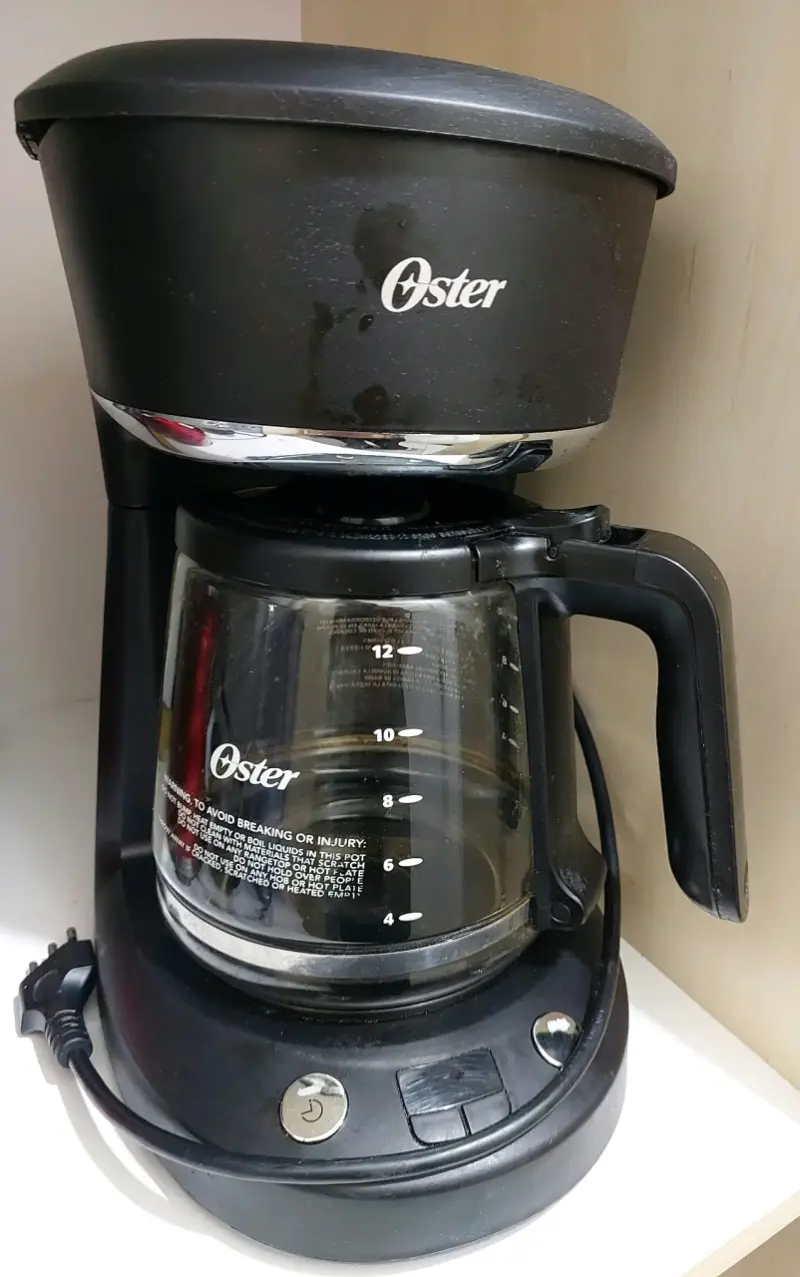Cafetera Oster de 12 tazas en buen estado