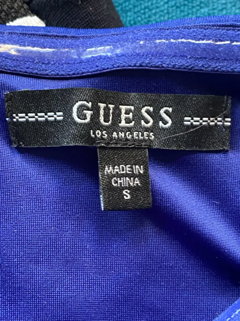 Vestido azul Guess con hombros descubiertos - 2