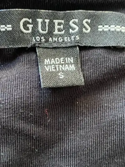 Vestido floral negro Guess para mujer - miniatura 3