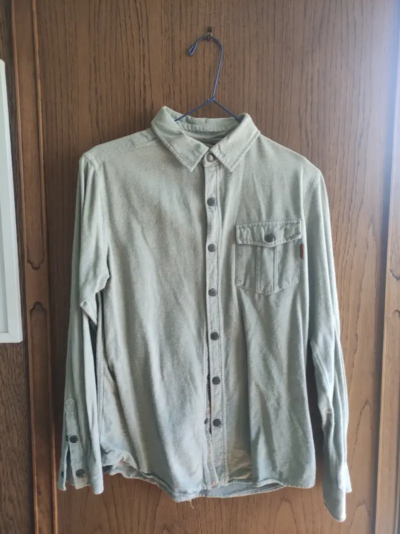 Camisa Kivul casual de hombre color verde