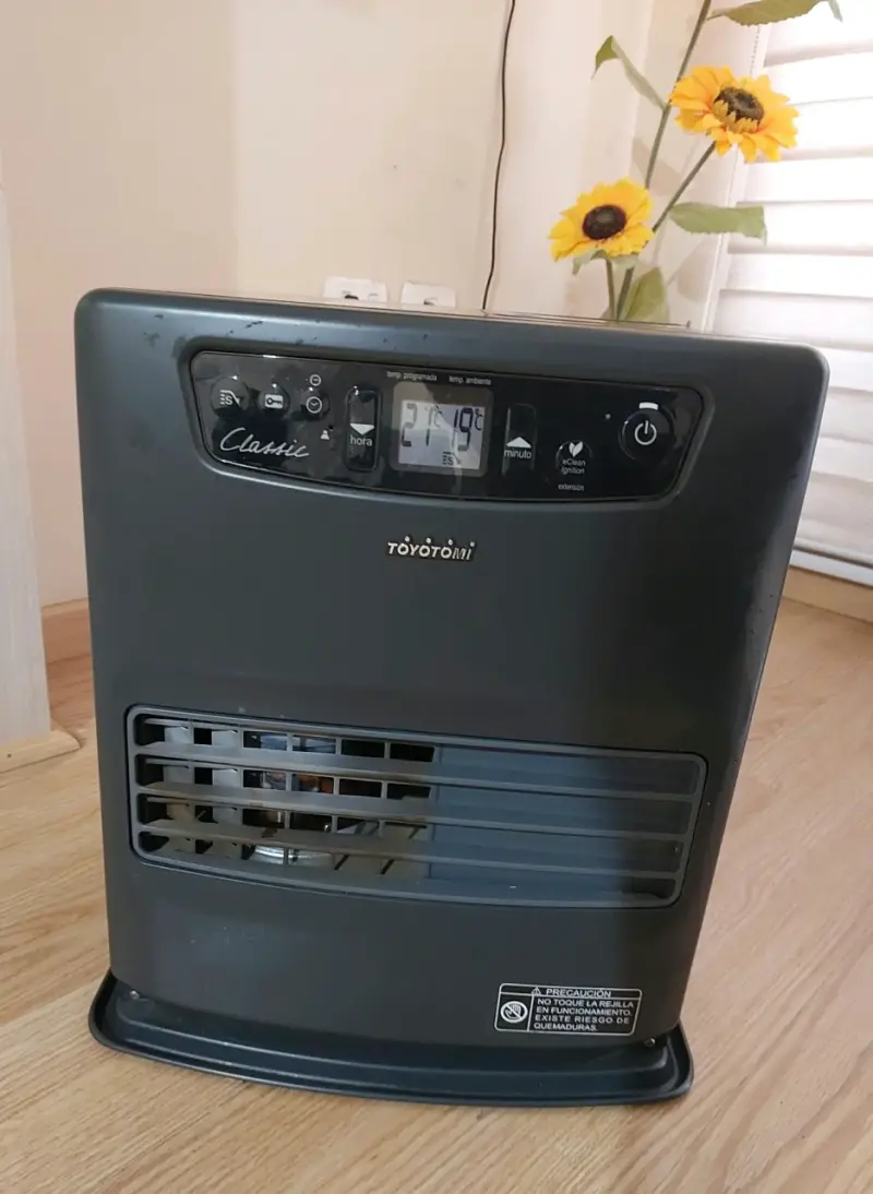 Calefactor Toyotomi Classic LC-28 eficiente - 1