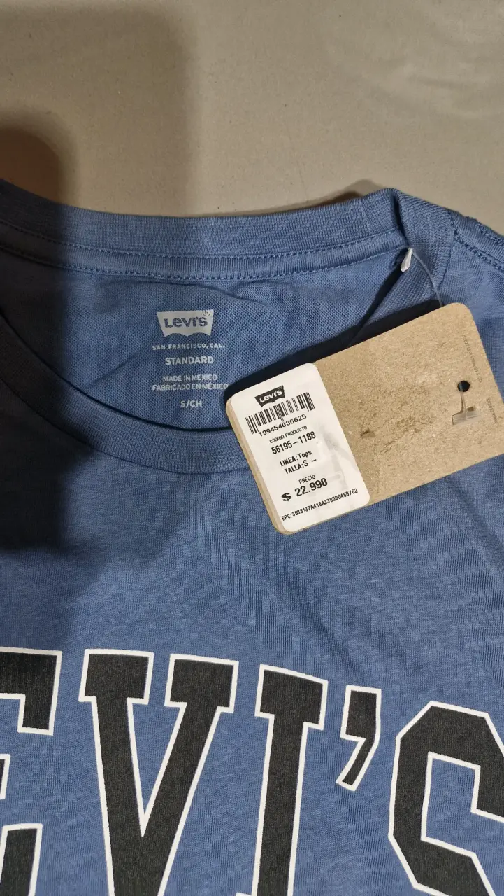 Polera Levi's azul con logo estampado - 3