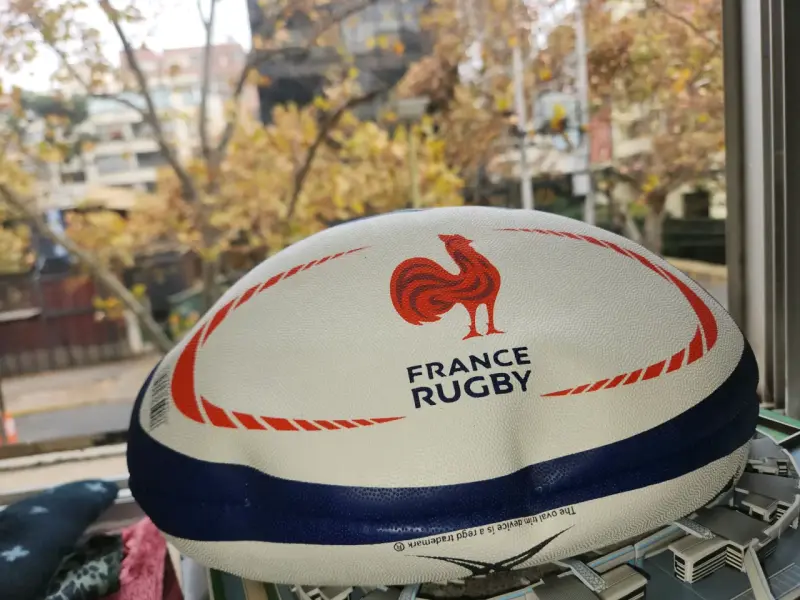 Pelota de rugby Gilbert France nueva - 2