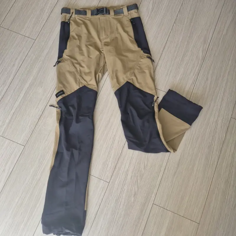 Pantalones de senderismo desmontables beige y negro