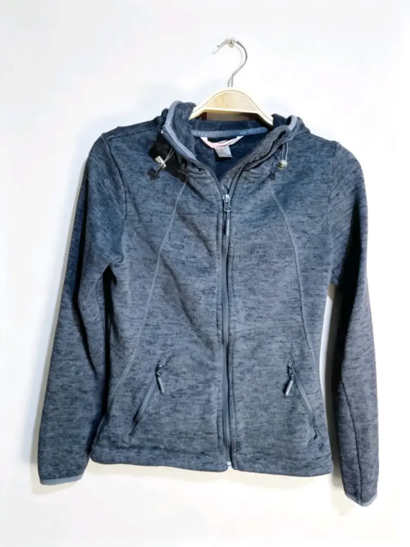 Chaqueta deportiva gris con capucha Rescue