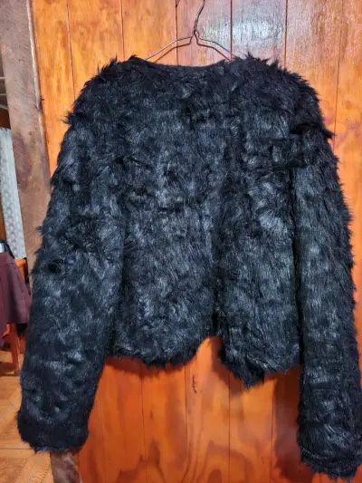Peludo negro full moda de marca - miniatura 4