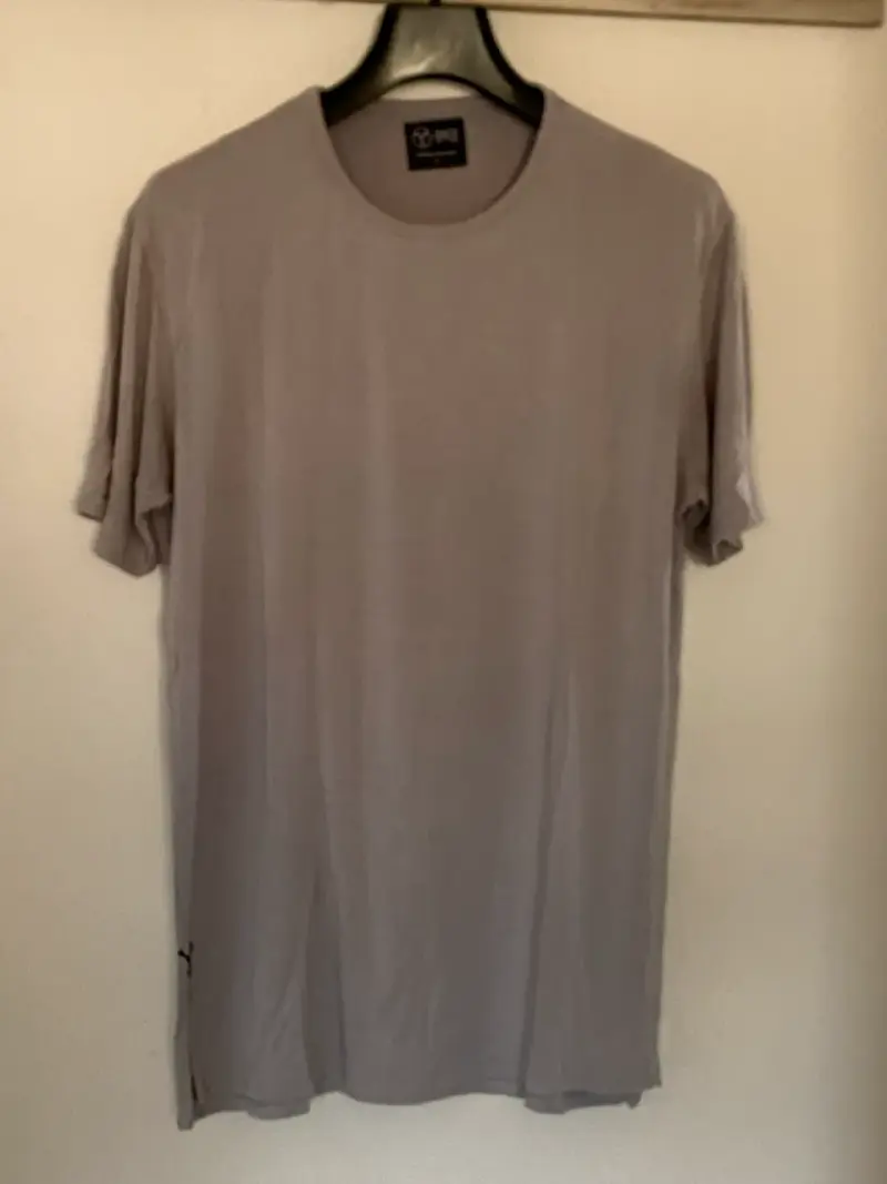 Polera gris Back In Time para hombre - 1