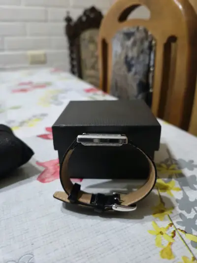 Reloj Norvina Swiss clásico con correa de cuero - miniatura 4