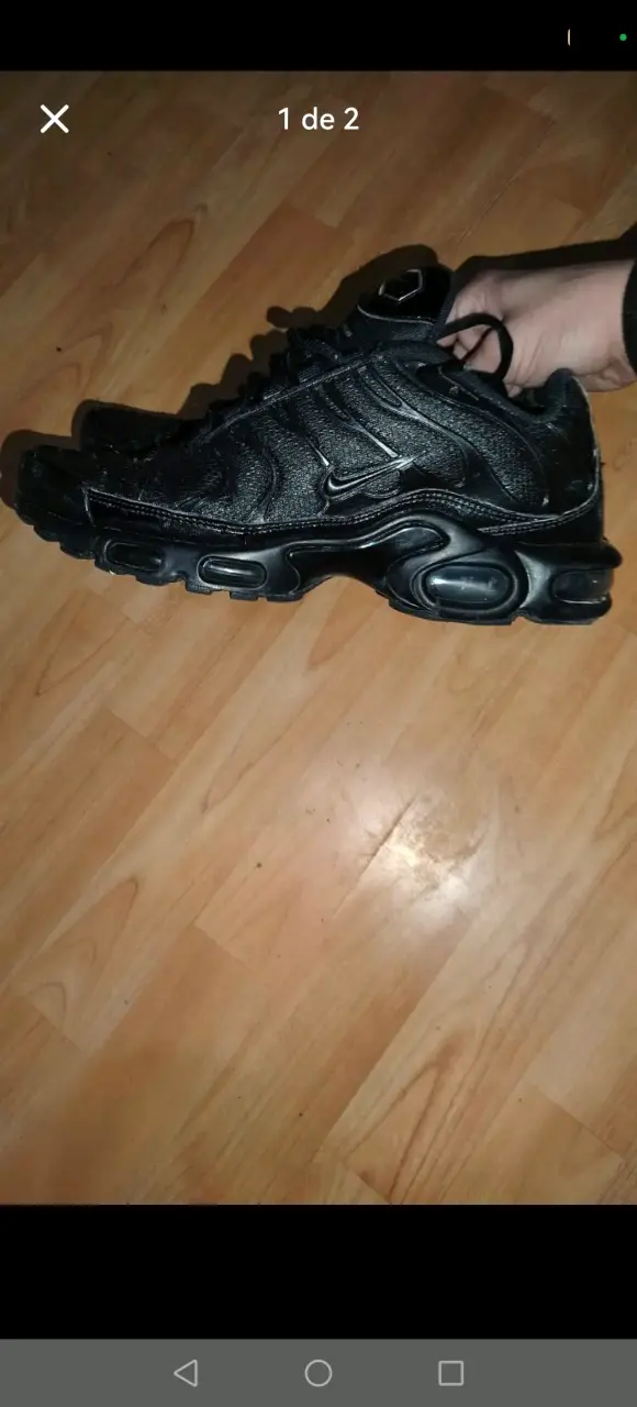 Zapatillas deportivas negras Nike en buen estado - 1