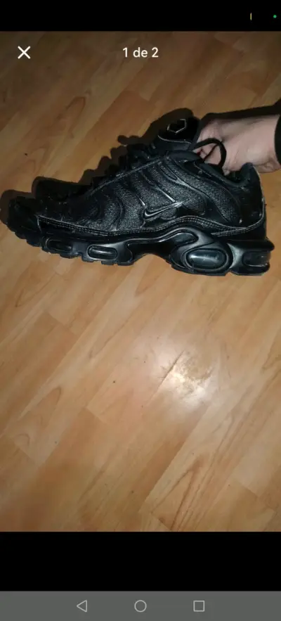 Zapatillas deportivas negras Nike en buen estado - miniatura 1
