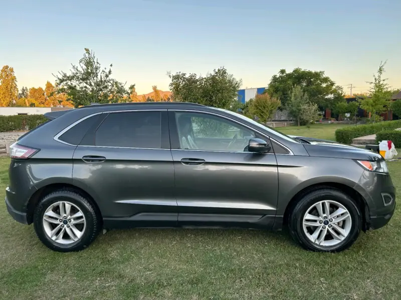 Ford Edge SEL 2017 en buen estado - 4