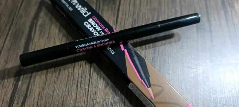 Lápiz de cejas Wet n Wild Ultimate Brow Medium Brown - 2