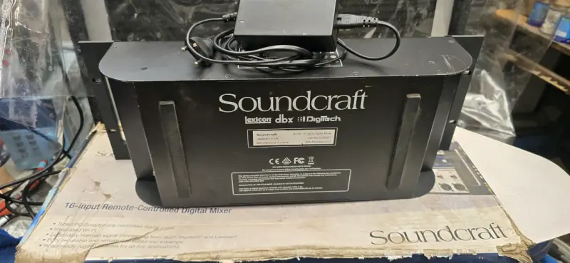 Mezclador Digital Soundcraft Ui16 - 3