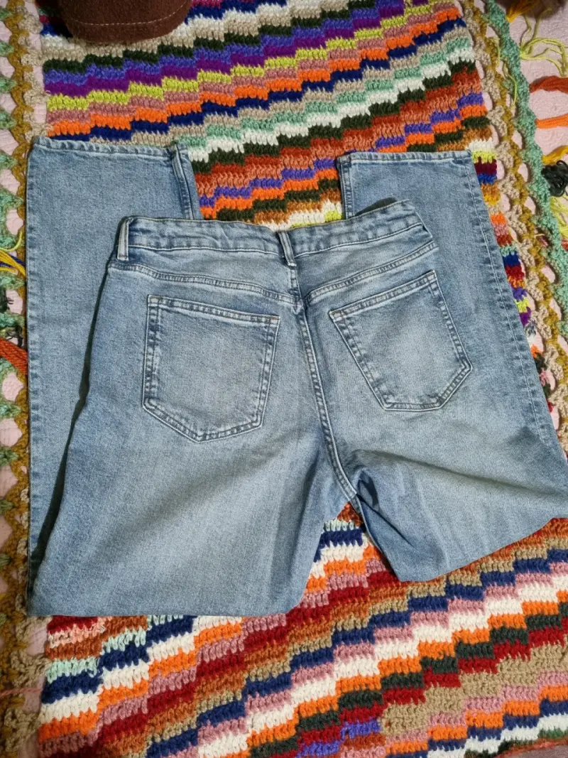 Jeans de mezclilla azul H&M para mujer - 3