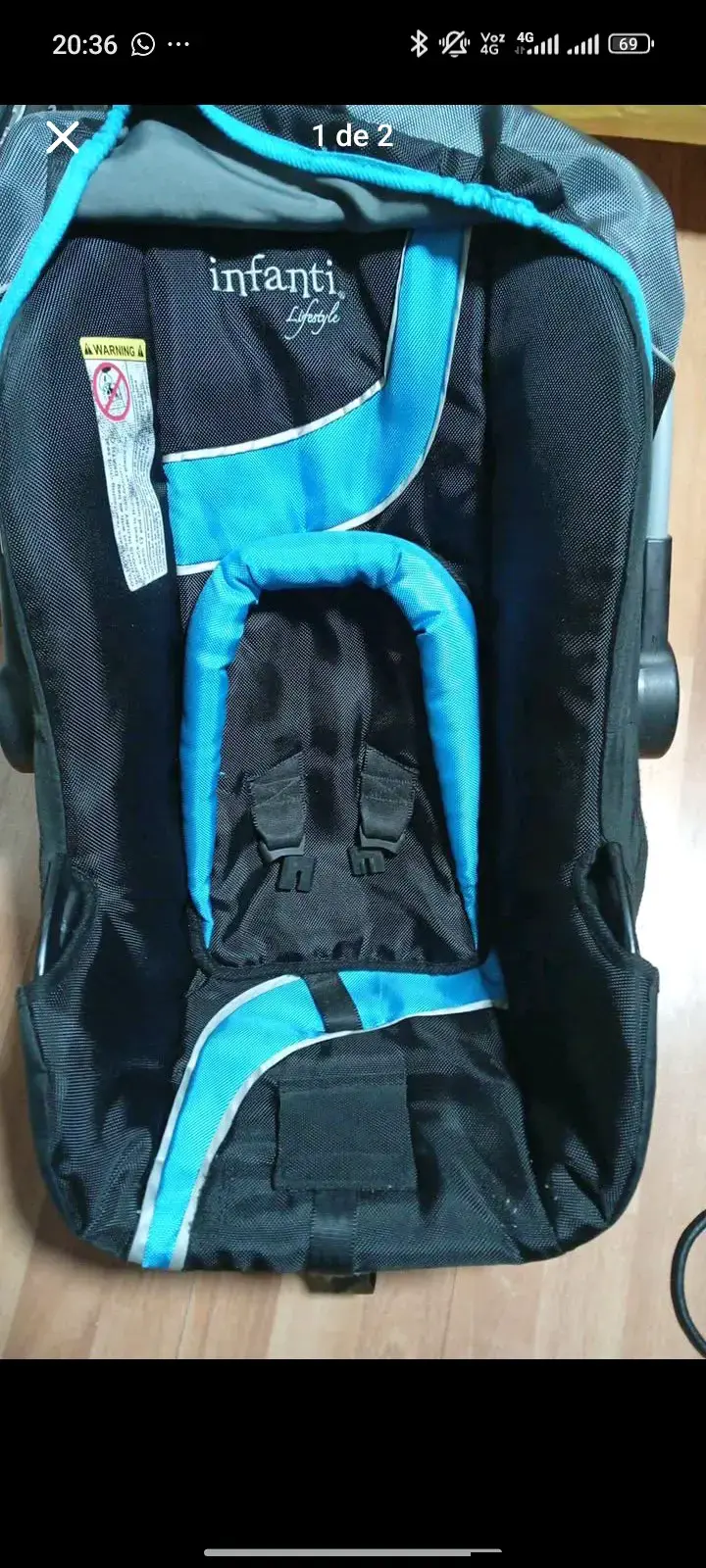Silla de auto para bebé Infanti negra y azul