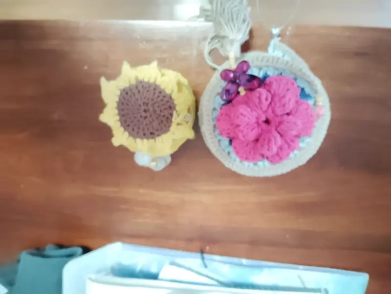 Rosario de crochet con flores azules - 2