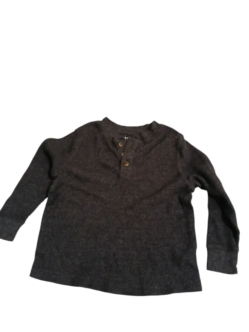 Polera manga larga gris oscuro para niño