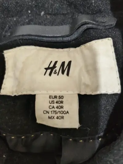 Abrigo negro H&M para hombre - miniatura 3
