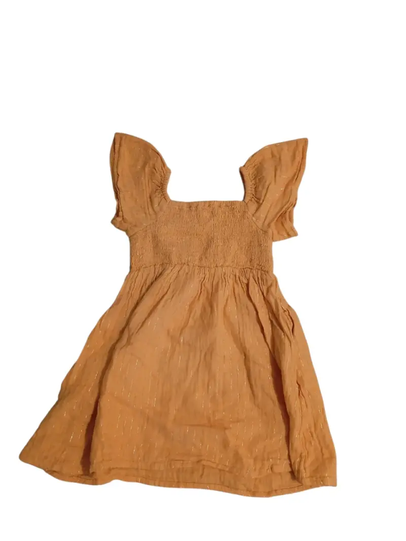 Vestido infantil color mostaza con vuelos