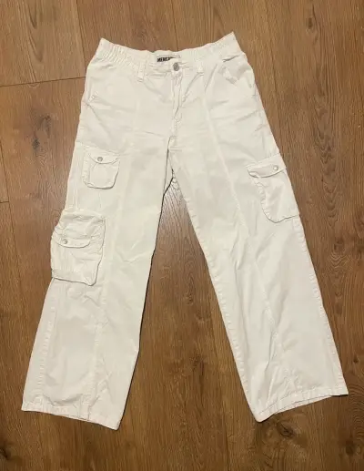 Pantalones cargo blancos de mujer americaninno - miniatura 1