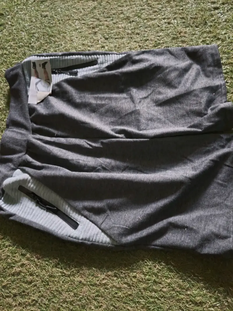 Shorts deportivos negros con bolsillo lateral - 6