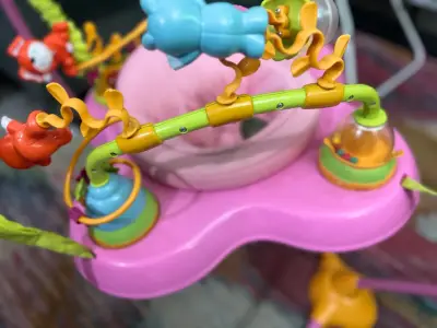 Centro de actividades para bebé multicolor - miniatura 2