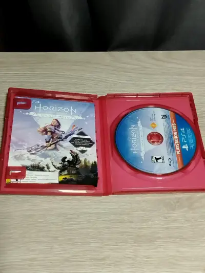 Juego PS4 Horizon Zero Dawn Edición Completa - miniatura 3