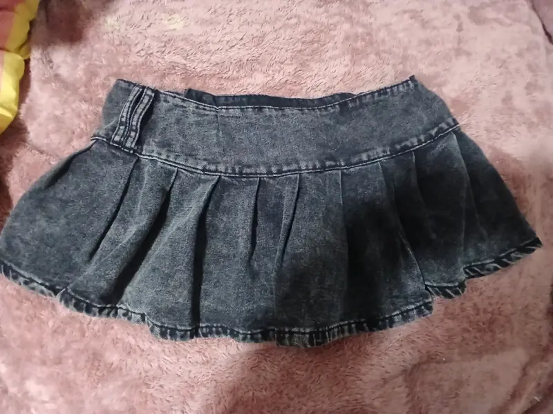 Falda de mezclilla plisada para mujer - 2
