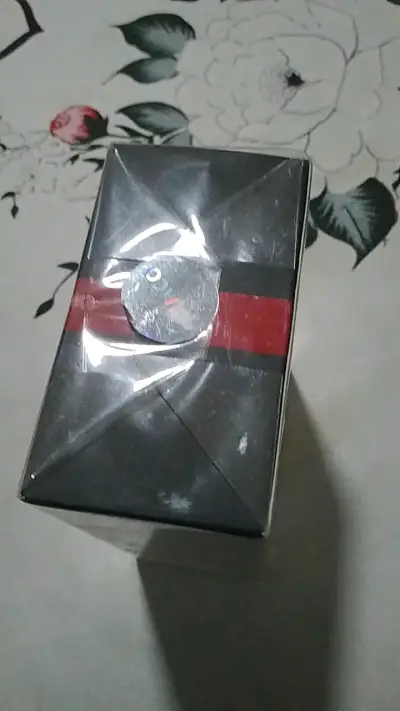 Perfume Prada Luna Rossa Carbon 100ml - miniatura 2