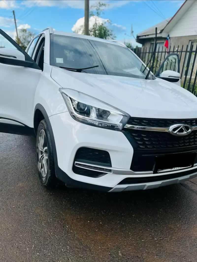 SUV Chery Tiggo 3 2022 en muy buen estado - 3