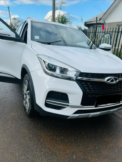 SUV Chery Tiggo 3   2022 en muy buen estado - miniatura 3