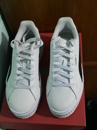 Zapatillas blancas Puma Karmen II Jr para mujer - miniatura 2