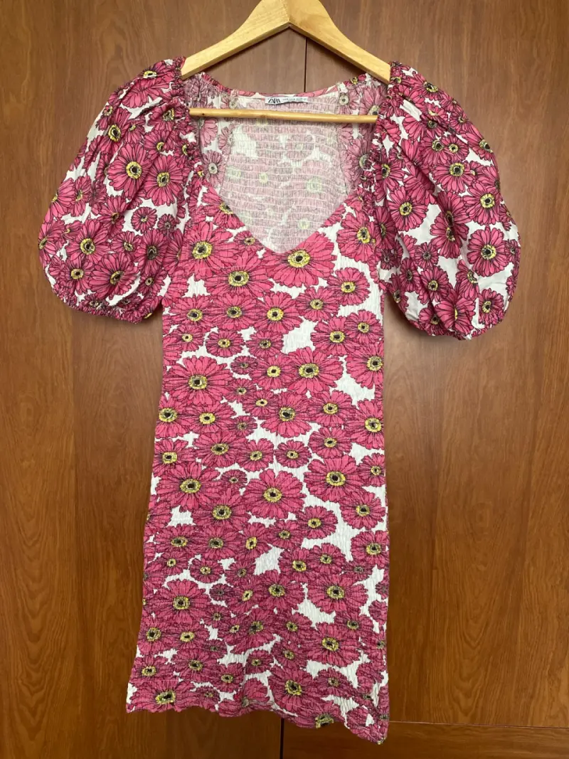 Vestido floral rosa con mangas abullonadas Zara - 1