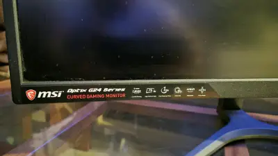Monitor curvo gaming MSI Optix G24 - miniatura 2
