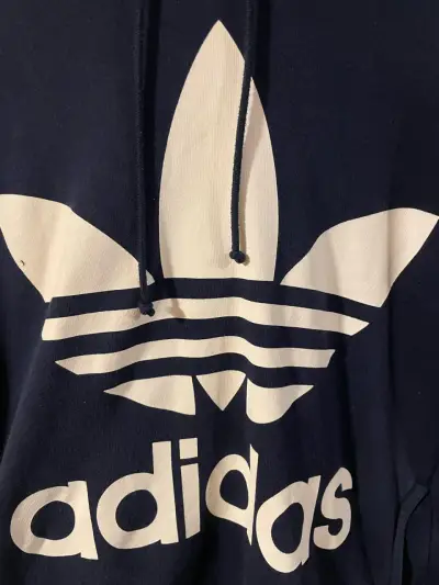 Polerón con capucha Adidas azul marino - miniatura 1