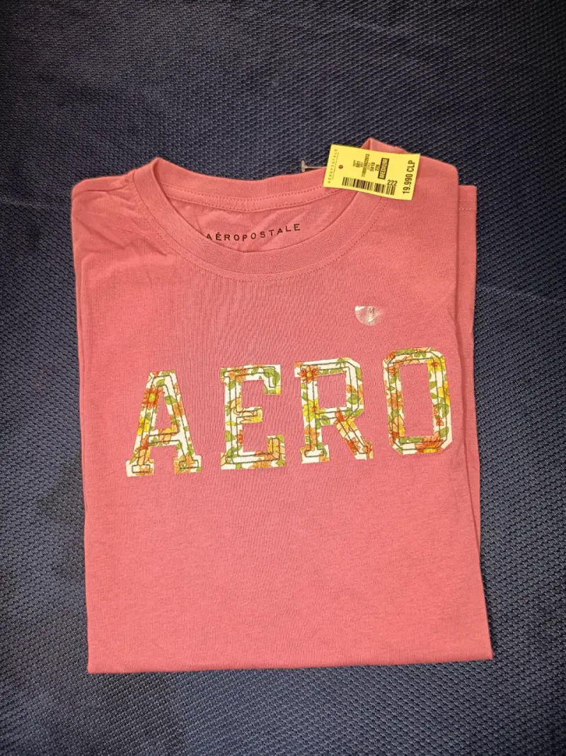 Polera Aeropostale con diseño floral - 5