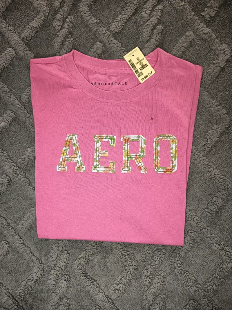 Polera Aeropostale con diseño floral - 6