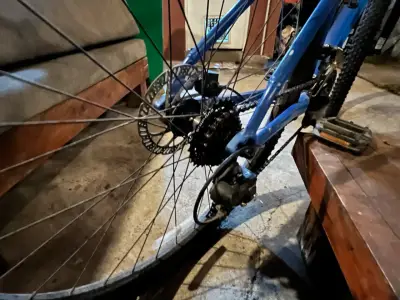 Bicicleta de Montaña Trek Marlin 5 - miniatura 3