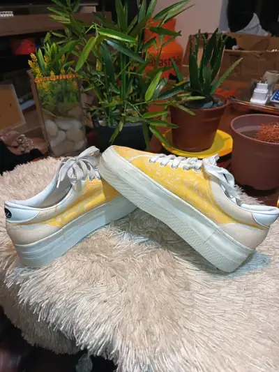 Zapatillas deportivas amarillas con plataforma - miniatura 1