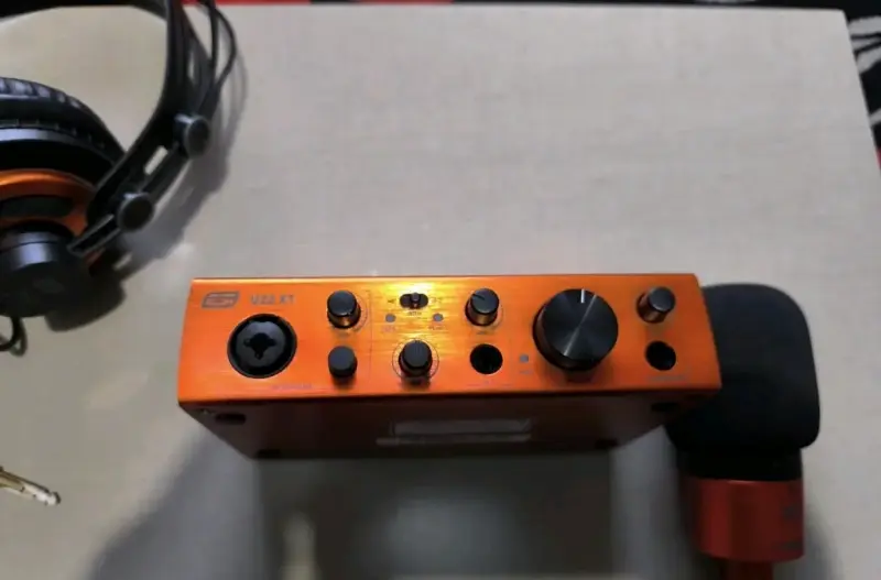 Set de Audio ESI U22 XT con Micrófono y Auriculares - 5