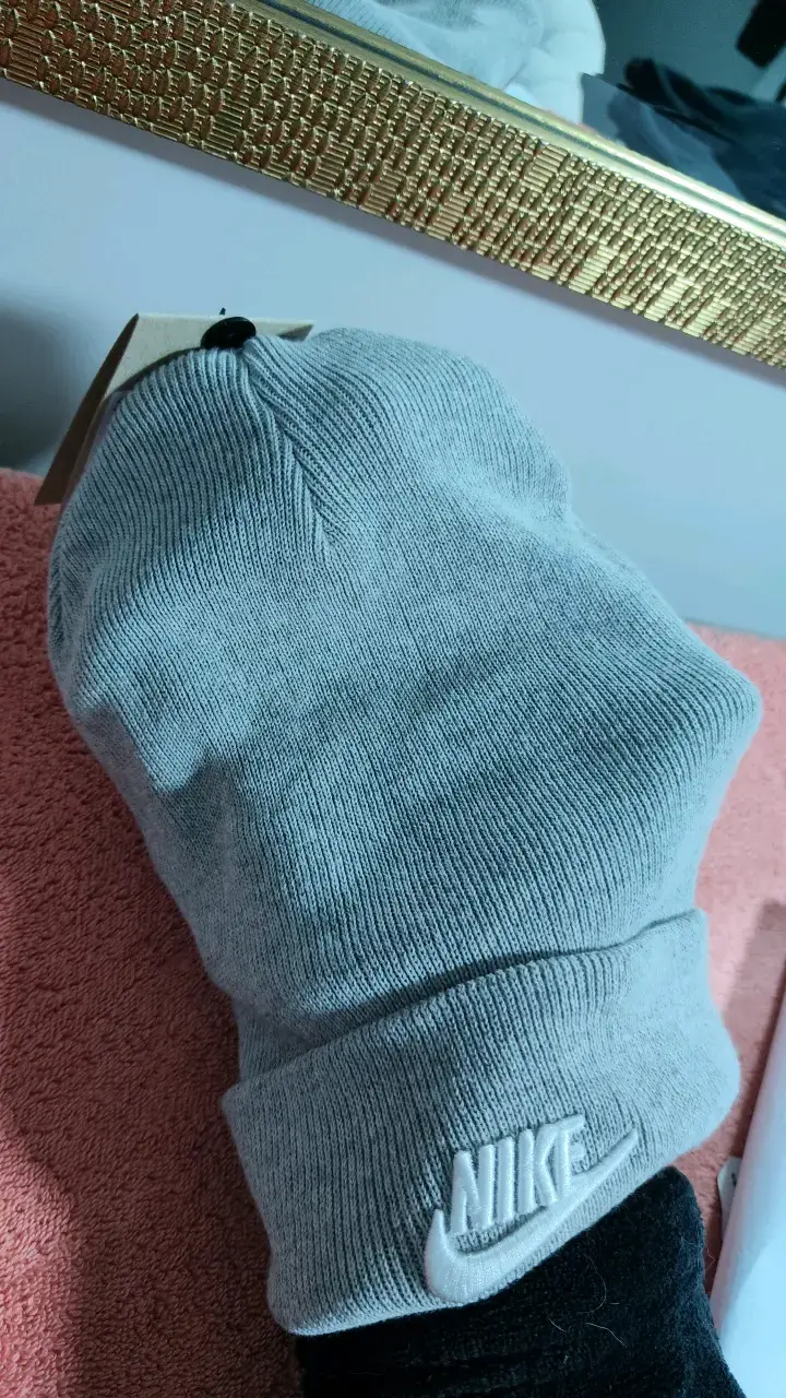 Gorro de lana gris Nike unisex - 4
