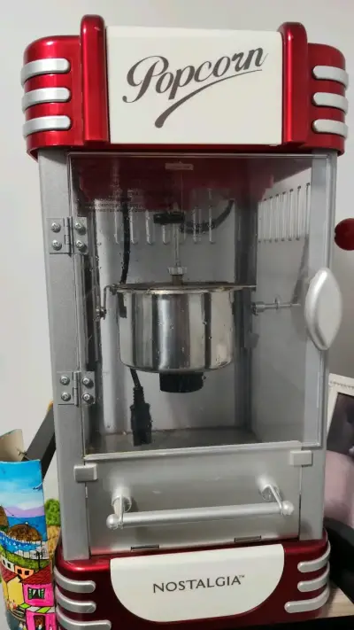 Máquina de palomitas Nostalgia roja retro - miniatura 1