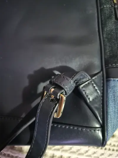 Bolso de cuero azul Michael Kors con cierre dorado - miniatura 4