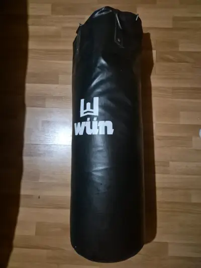 Saco de Boxeo Win Negro para Entrenamiento - miniatura 1