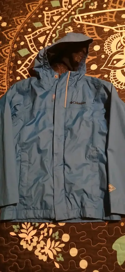 Chaqueta impermeable azul Columbia con capucha - miniatura 2