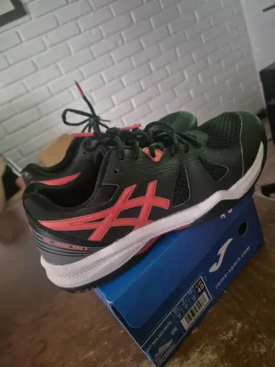Zapatillas deportivas negras Asics Gel-Padel Pro 4 - miniatura 1