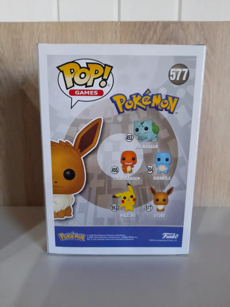 Figura Funko Pop Pokémon Eevee Edición Limitada - 3