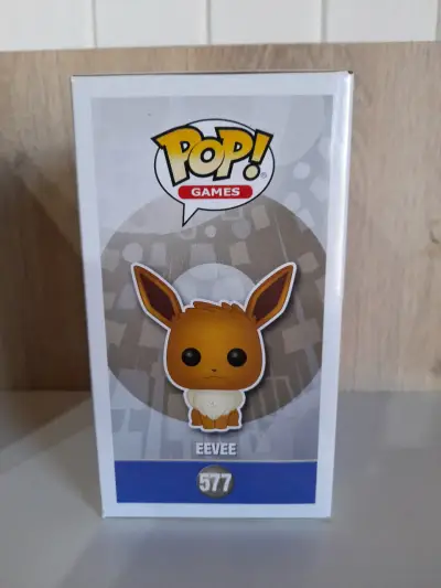 Figura Funko Pop Pokémon Eevee Edición Limitada - miniatura 4
